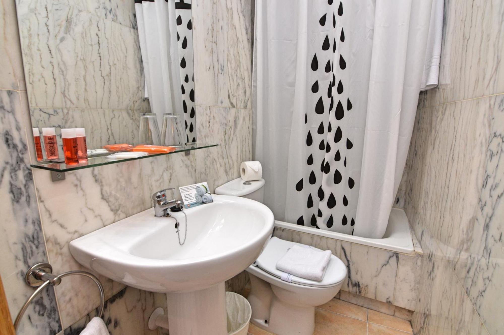 Hotel Queens - Adults Only Benidorm Quarto foto